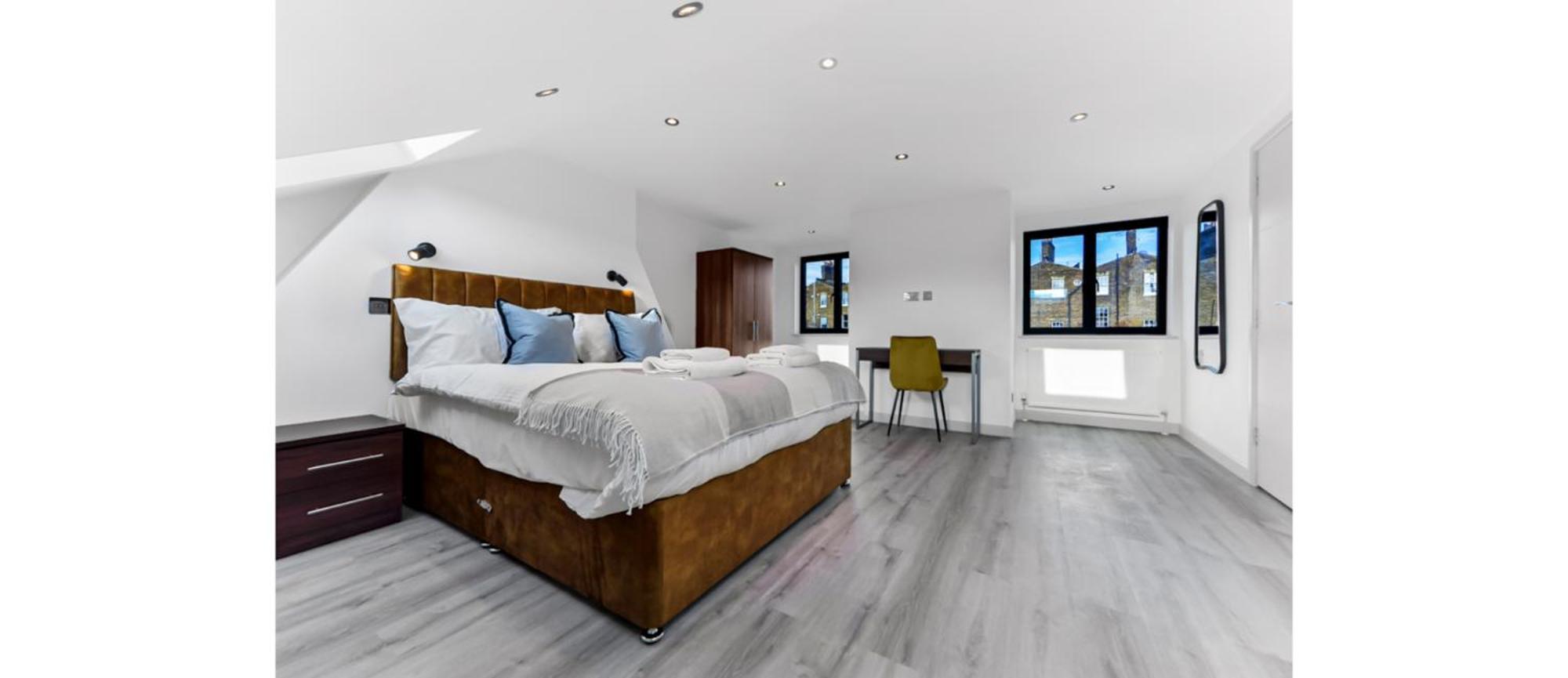 Huge, Brand-new Flat For Friends & Families! Apartment London